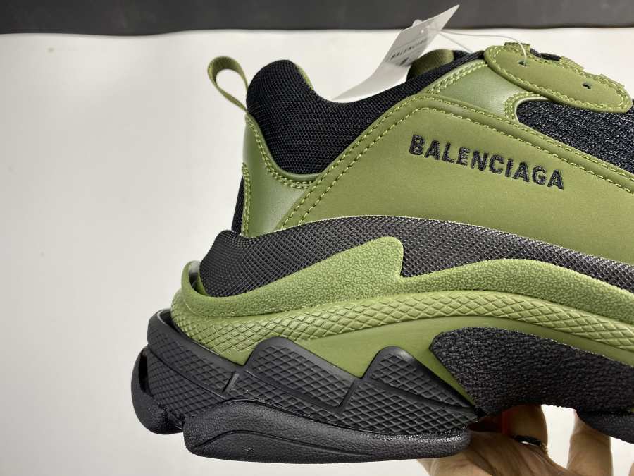 Pkstockx Balenciaga Triple S Army Green 536737 W2FW1 1978