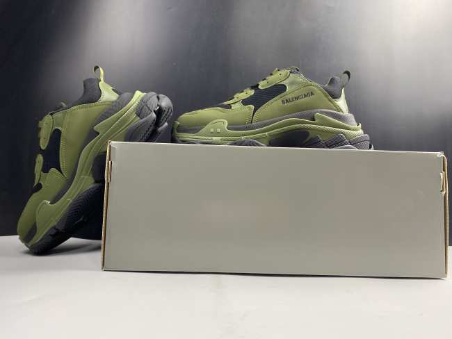 Pkstockx Balenciaga Triple S Army Green 536737 W2FW1 1978