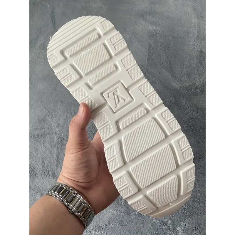 Pkstockx LOUIS VUITTON Run Away White