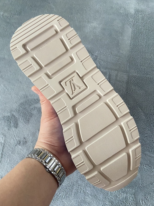 Pkstockx LOUIS VUITTON Run Away Sea Blue