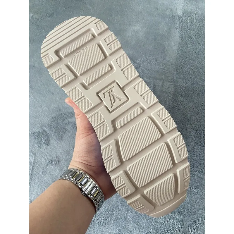 Pkstockx LOUIS VUITTON Run Away Sea Blue