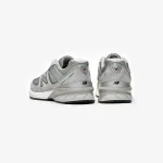 New Balance 990v5 Grey
