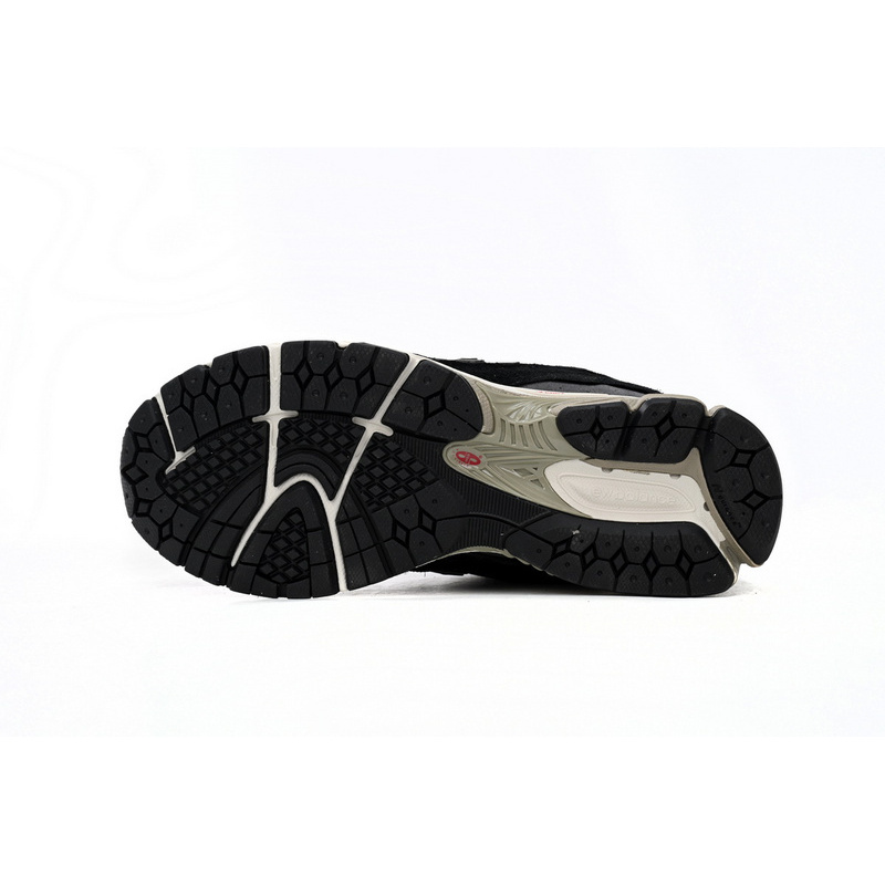 New Balance 2002R Protection Pack Black Grey M2002RDJ
