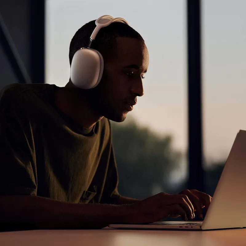 airpods max silver