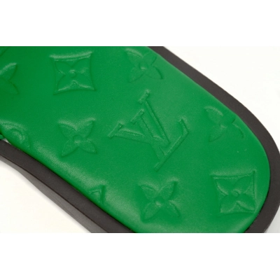 PK God Batch LOUIS VUITTON Oasis Green Glossy Surface 02