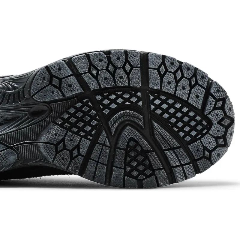 New Balance 2002R Phantom Black M2002RDB 