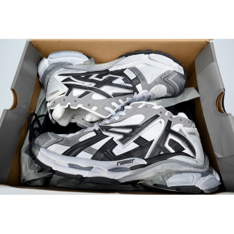 PK God Batch Balenciaga Runner White Black Gray 677402 W3RB2 9012
