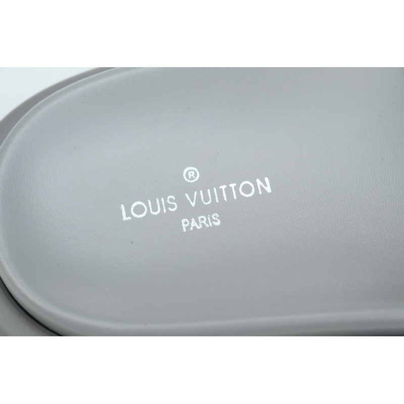 PK God Batch LOUIS VUITTON Pool Pillow Comfort grey