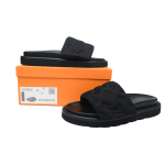 PK God Batch LOUIS VUITTON Pool Pillow Comfort Black relief