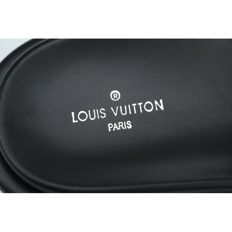 PK God Batch LOUIS VUITTON Pool Pillow Comfort Black relief