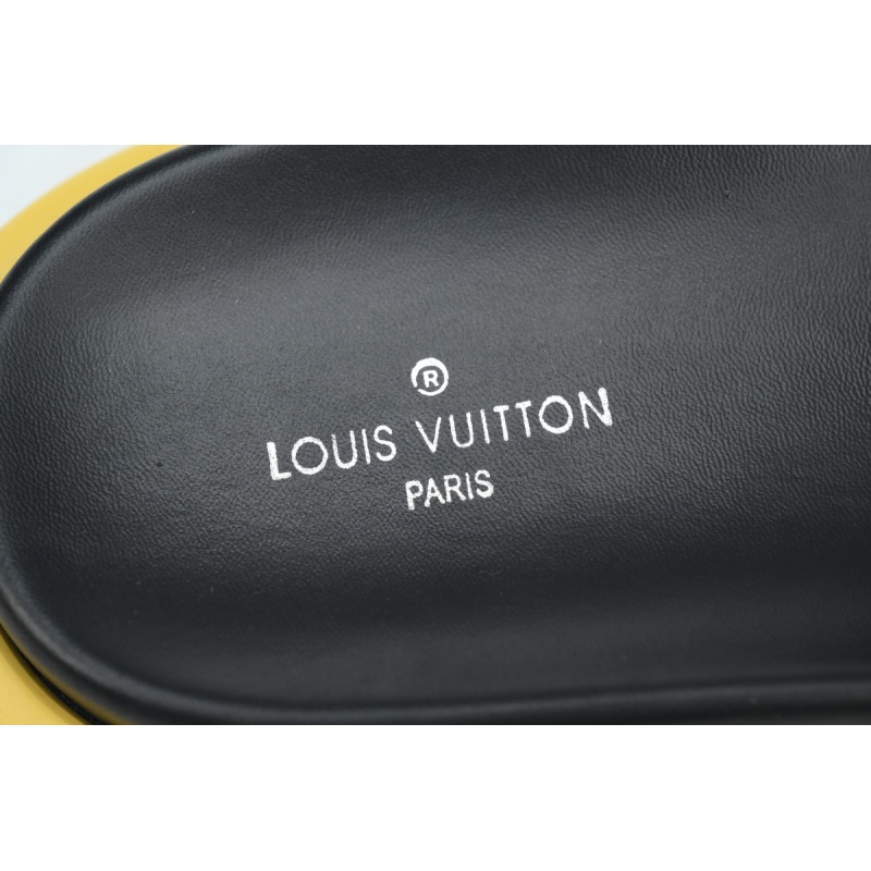 PK God Batch LOUIS VUITTON Pool Pillow Comfort Light Brown