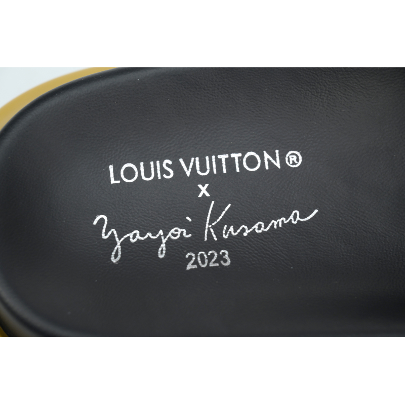 PK God Batch LOUIS VUITTON Pool Pillow Comfort pumpkin