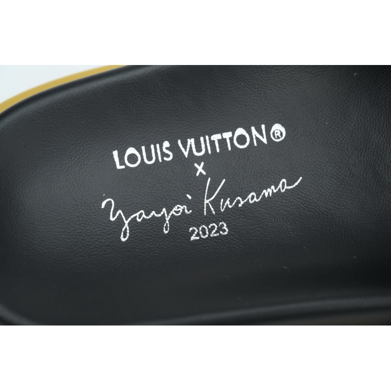 PK God Batch LOUIS VUITTON Pool Pillow Comfort Sun Brown
