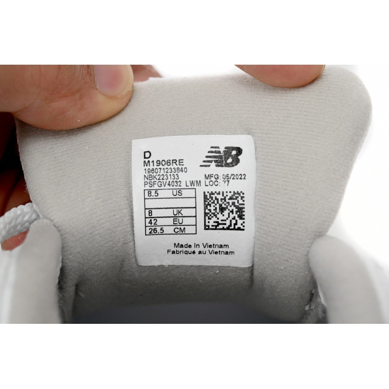 NEW BALANCE White Pale M1906RE 