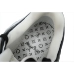 PK God Batch LOUIS VUITTON Trainer Black and gray