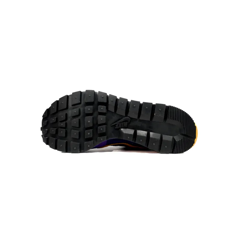 pkstockx sacai x nike vaporwaffle sesame purple, white, and yellow dv1363-103
