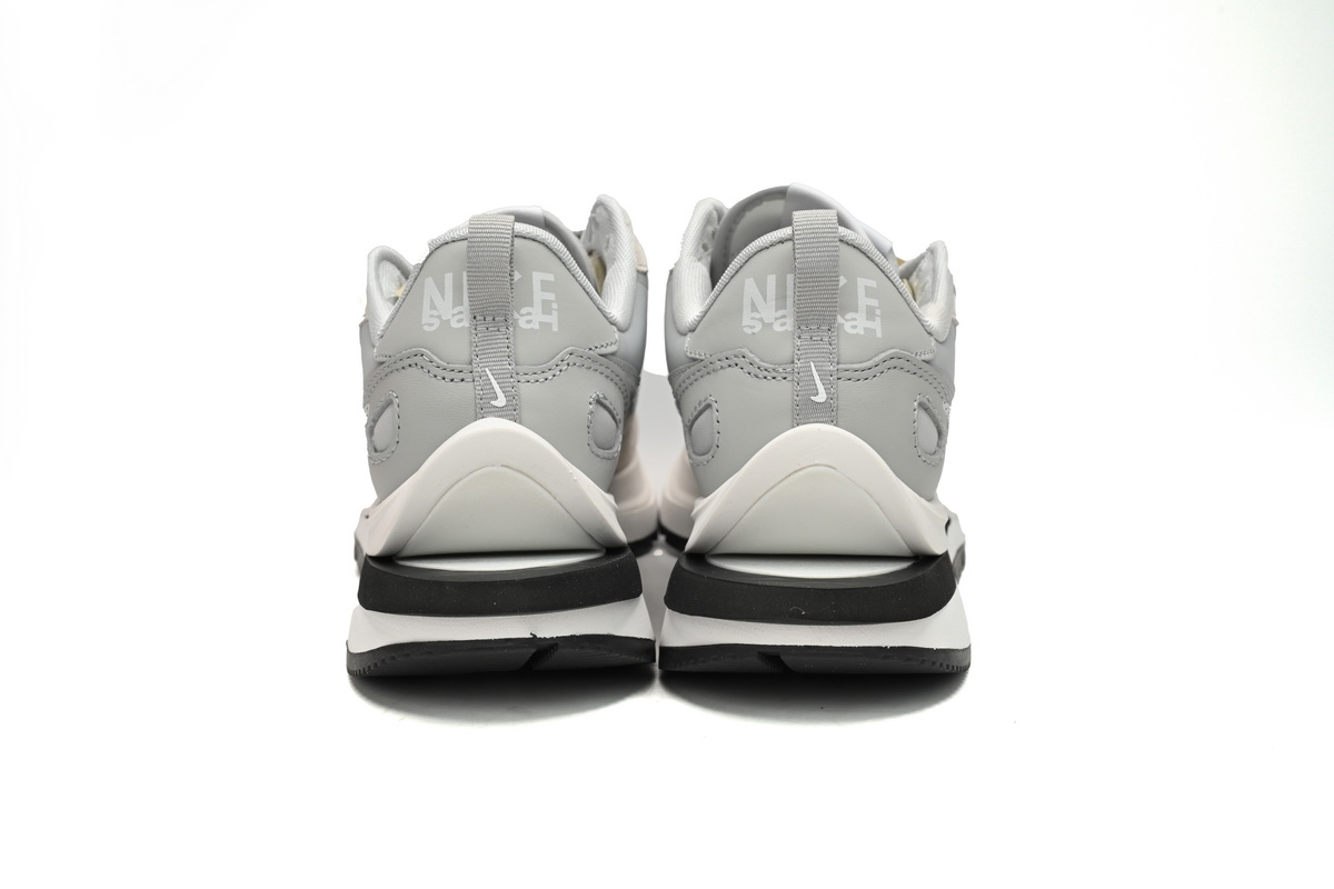 PKstockx Sacai x VaporWaffle 3.0 Pale DD1875-108