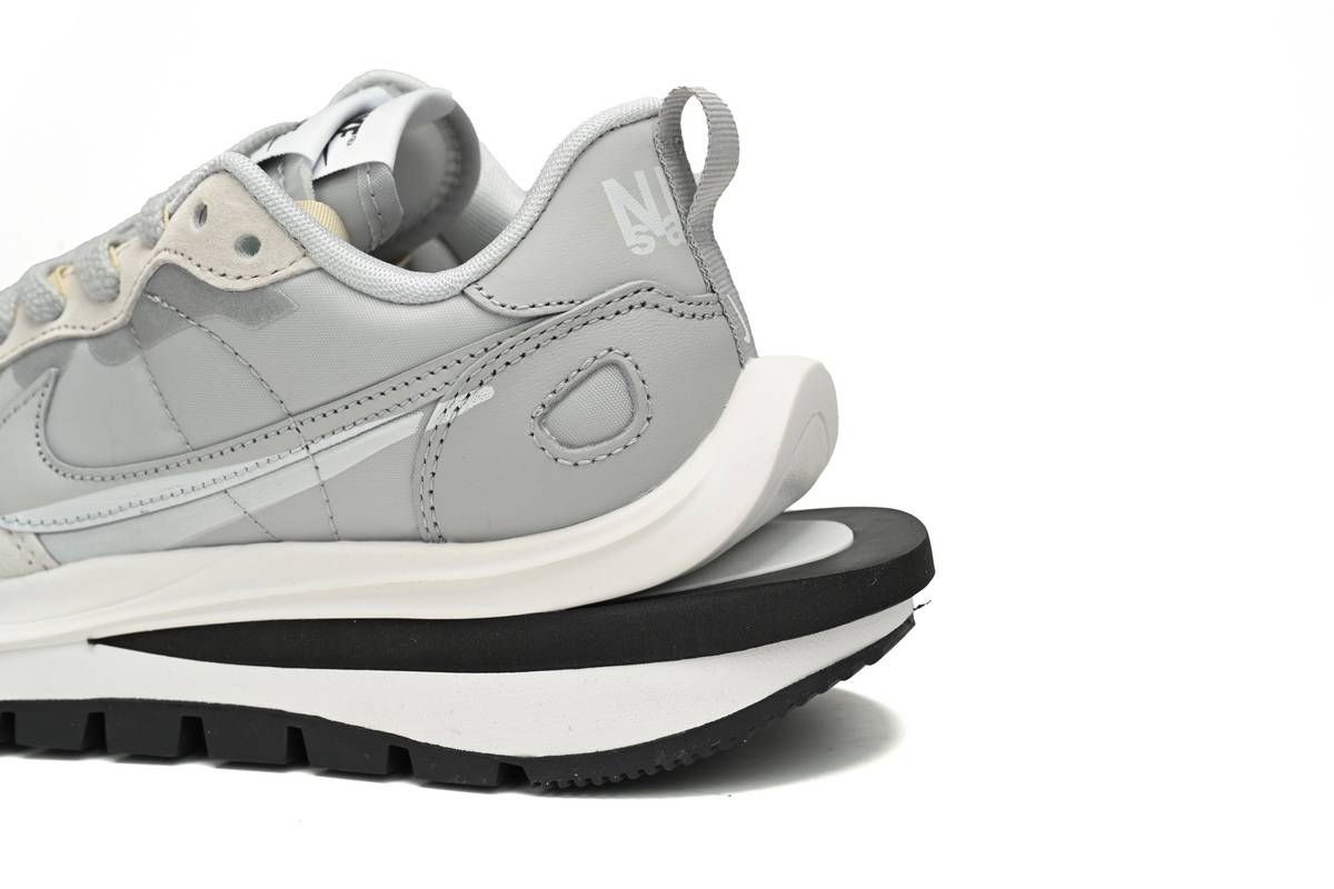 PKstockx Sacai x VaporWaffle 3.0 Pale DD1875-108