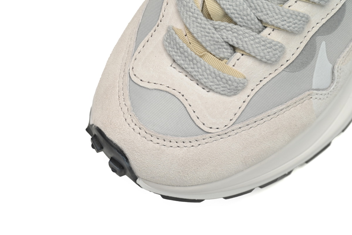 PKstockx Sacai x VaporWaffle 3.0 Pale DD1875-108