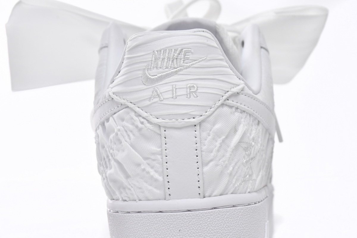 Nike Air Force 1 Low Bow DV4244-111