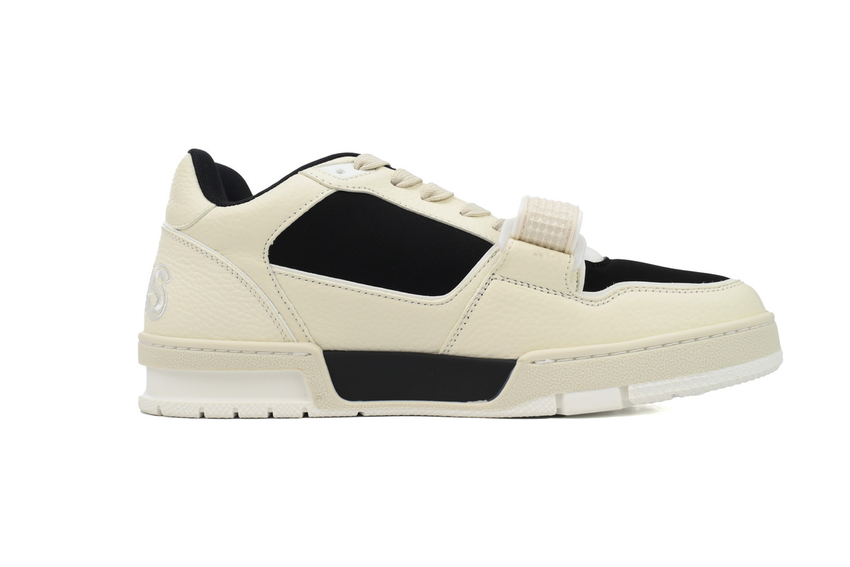 PK God Batch LOUIS VUITTON Trainer Monogram Flower Black