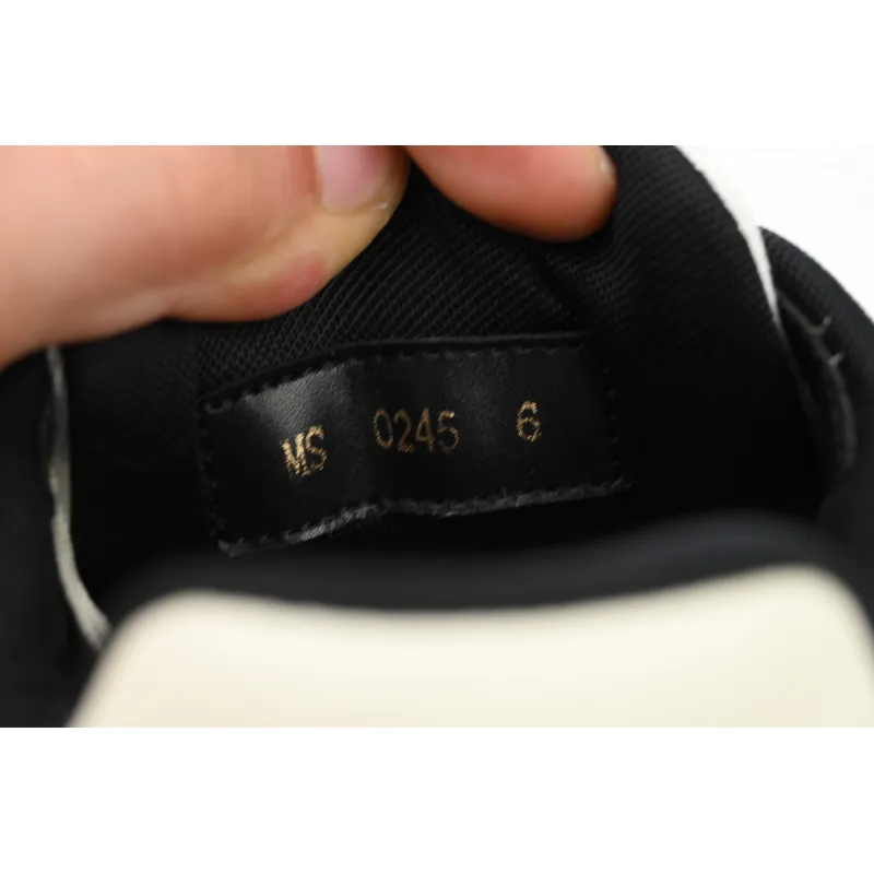 PK God Batch LOUIS VUITTON Trainer Monogram Flower Black