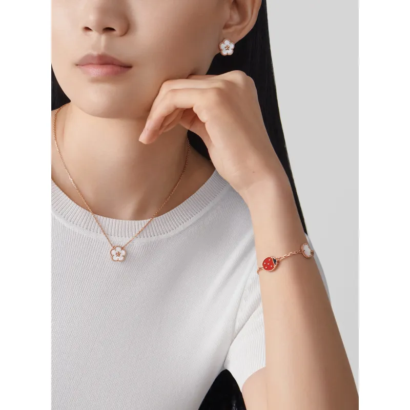 lucky spring bracelet, 5 motifs