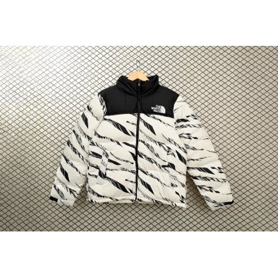 The North Face Splicing White And Black Zebra 01