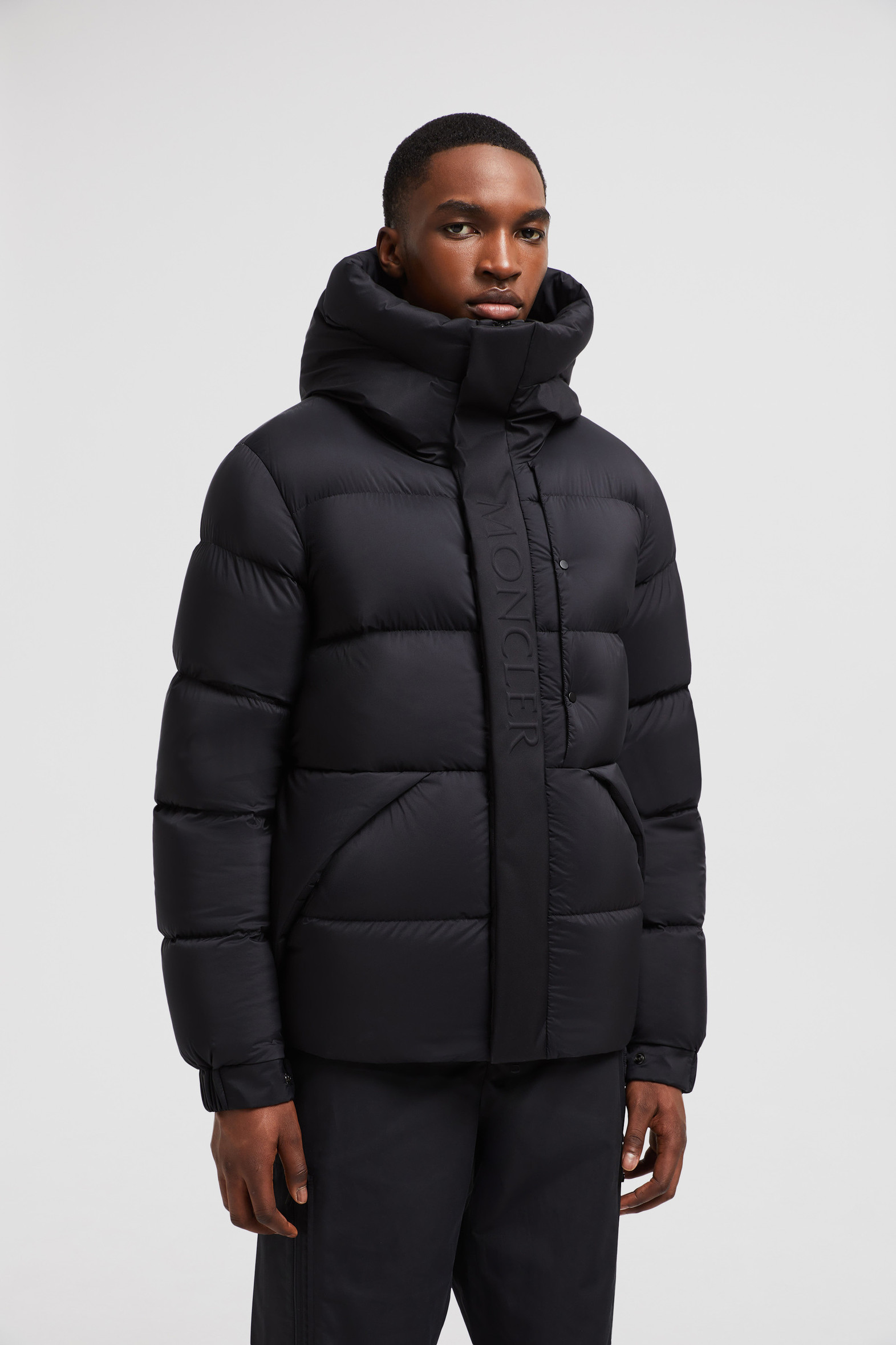 MONCLER Madeira Short Down Jacket Black (NFC)