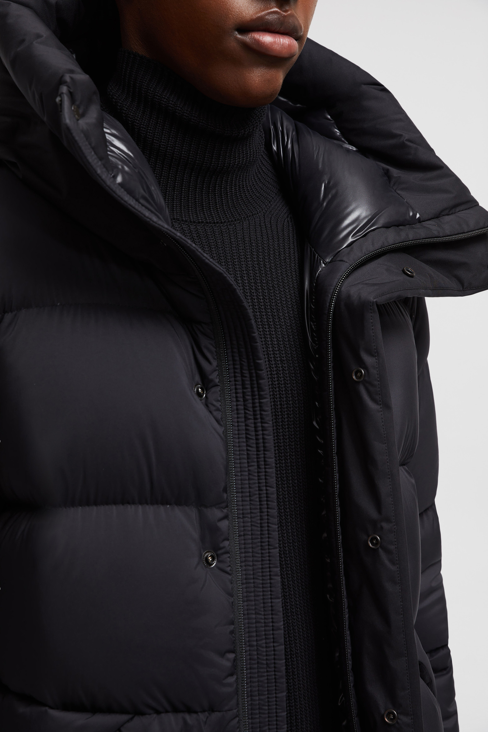 MONCLER Madeira Short Down Jacket Black (NFC)