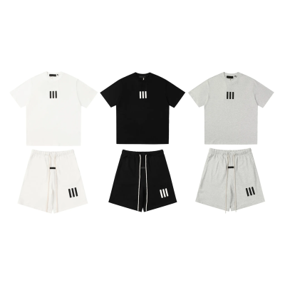  Home All items Fear of God Essentials Shorts & T-shirts Set CX103LC2938933 01