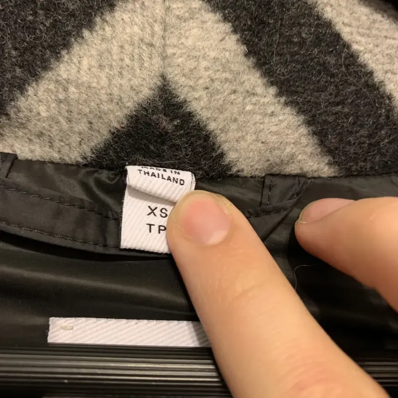 Burberry Hooded Puffer Jacket with Hood Black