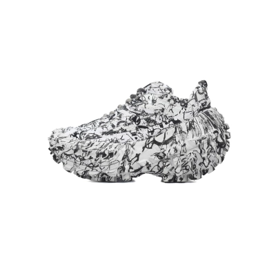 PK God Batch Balenciaga Defender Graffiti 685611 W2RAM 9010 01