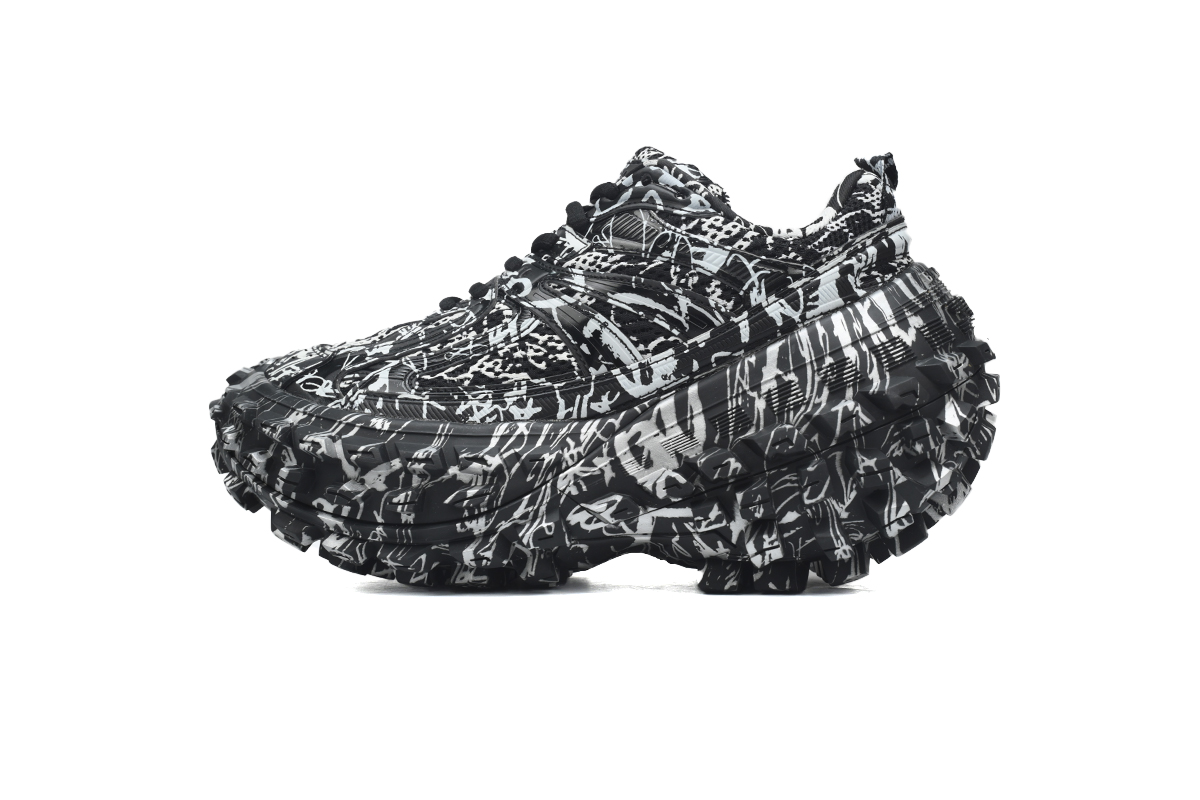 PK God Batch Balenciaga Defender Graffiti 685611 W2RG1 9015