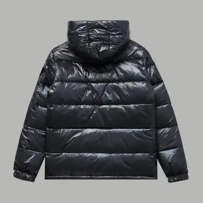 Prada puffer jacket. Medium Black 02