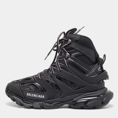 Balenciaga Track Hike Black 01