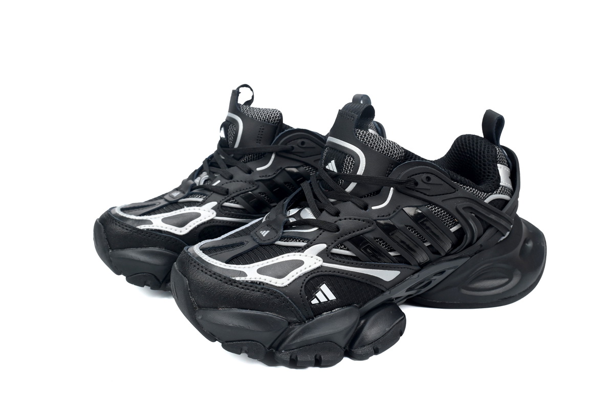 Adidas XLG Runner Deluxe All black