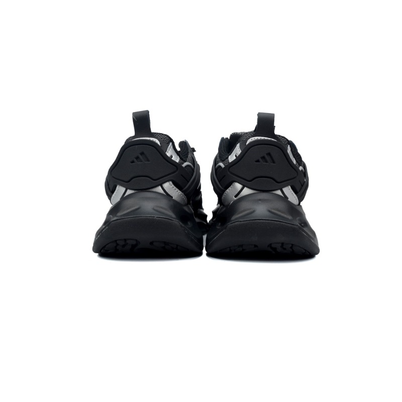 Adidas XLG Runner Deluxe All black