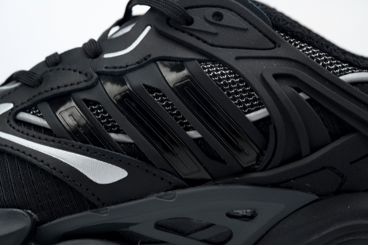 Adidas XLG Runner Deluxe All black