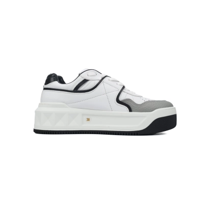 Valentino Garavani ONE STUD Low-Top Sneaker White and grey 02