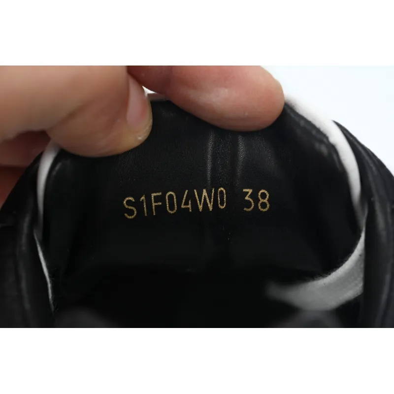 Valentino Garavani ONE STUD Low-Top Sneaker Black and white