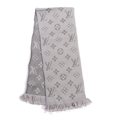 Louis Vuitton  Wool Silk Logomania Scarf Pearl Grey 01