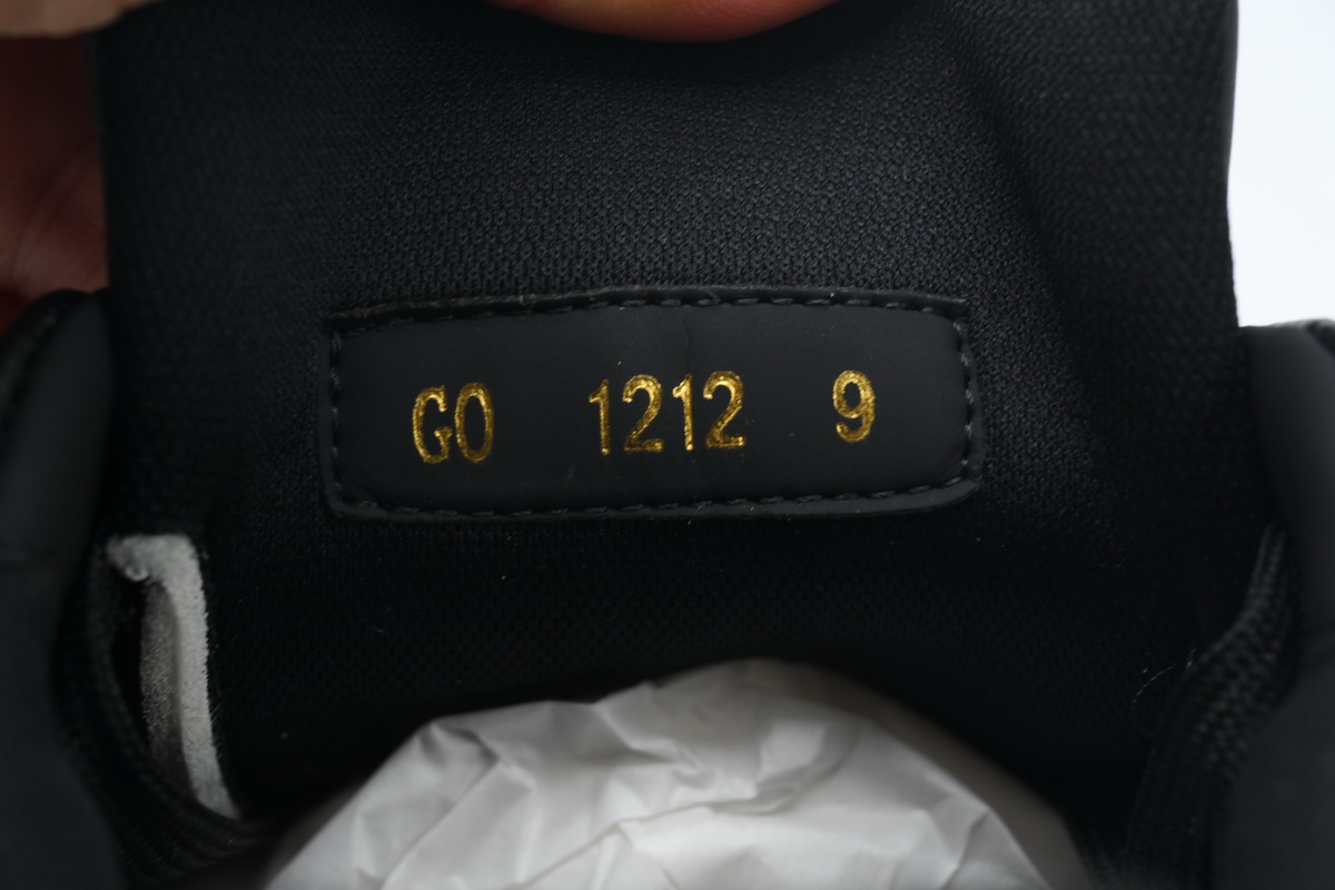 PK God Batch Louis Vuitton Trainer Black 1A7WET