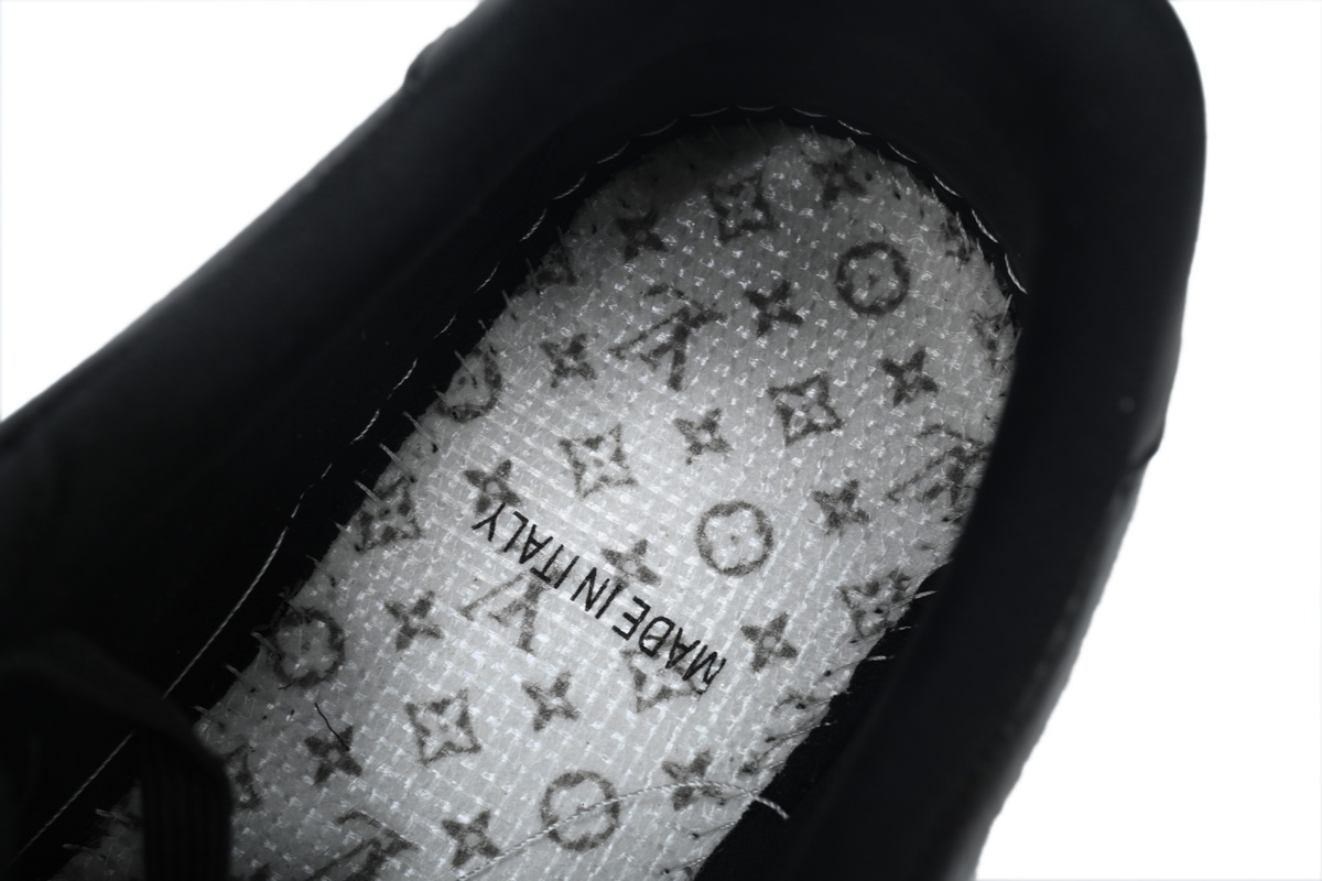 PK God Batch Louis Vuitton Trainer Black 1A7WET