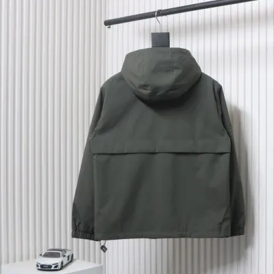Burberry chest pocket embroidered warhorse plus cotton hooded jacket 02