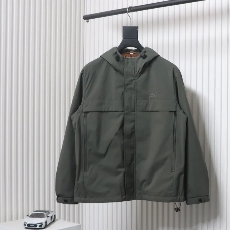 Burberry chest pocket embroidered warhorse plus cotton hooded jacket