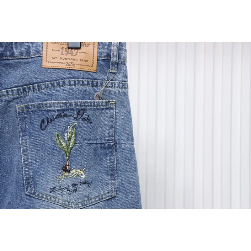 Dior CD embroidered letters plant flowers couple washed jeans