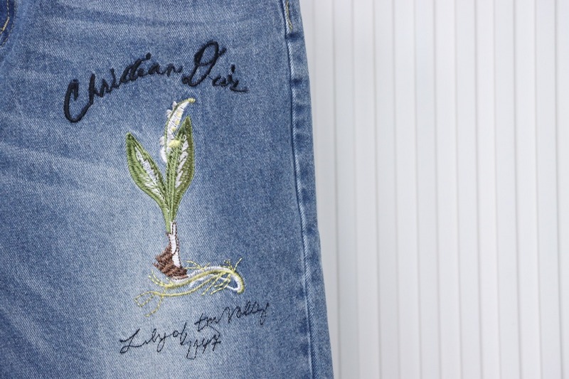 Dior CD embroidered letters plant flowers couple washed jeans