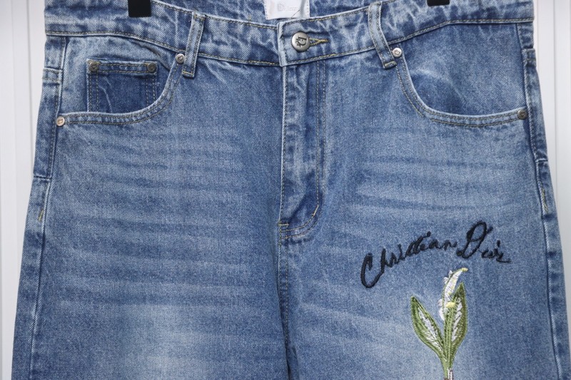 Dior CD embroidered letters plant flowers couple washed jeans