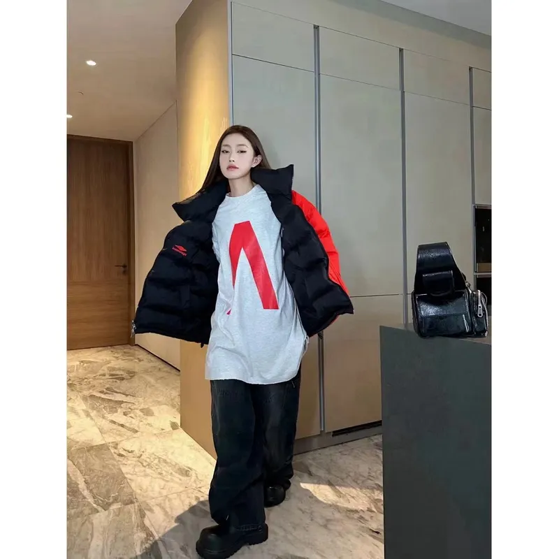 Balenciaga SPORTS ICON TRACKSUIT cocoon-shaped double-sided wide turtleback down jacket